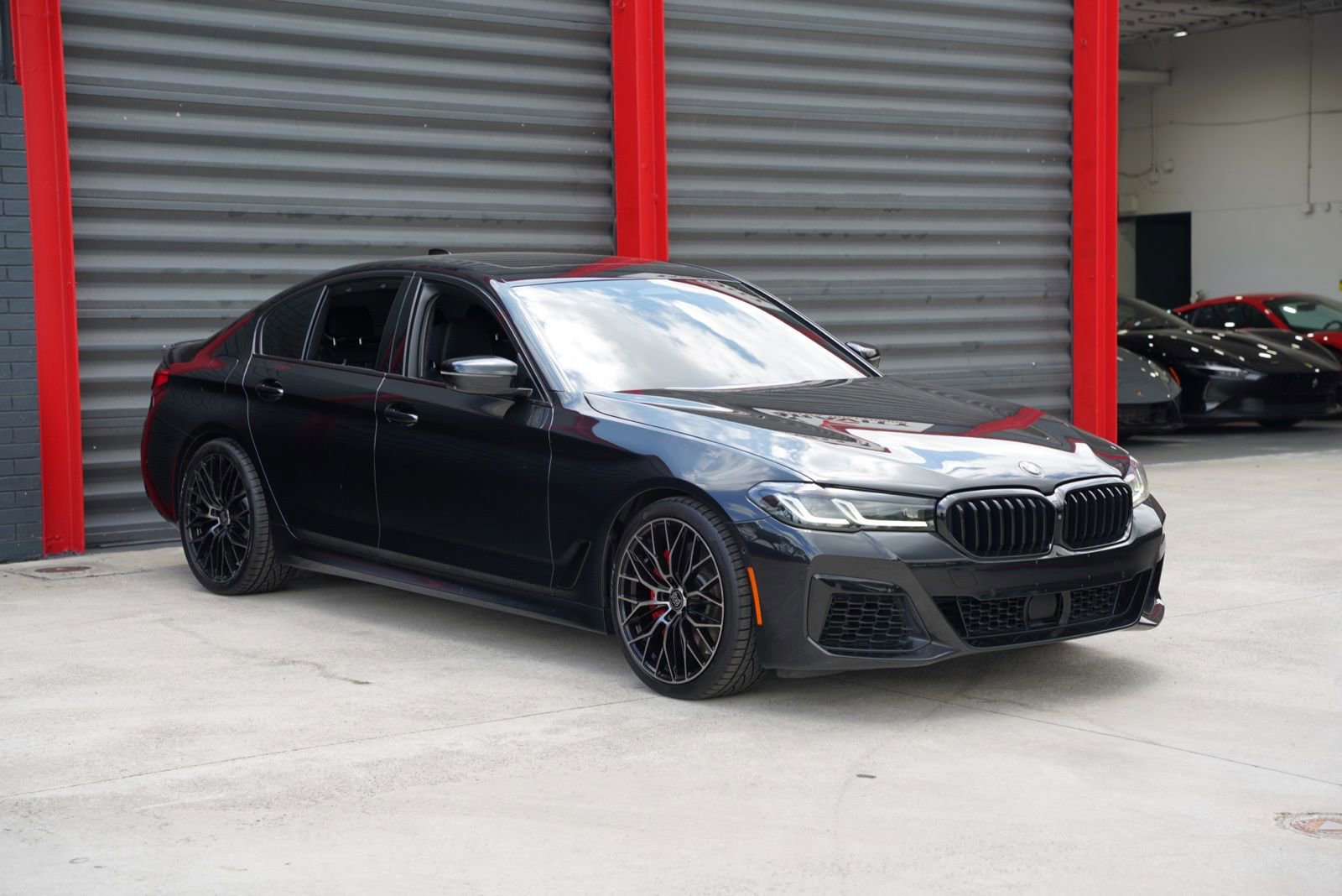 Used 2021 BMW M550i xDrive w/ Dynamic Handling Package AWD/4WD image 5