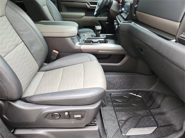 Used 2024 Chevrolet Silverado 1500 ZR2 w/ Technology Package image 27