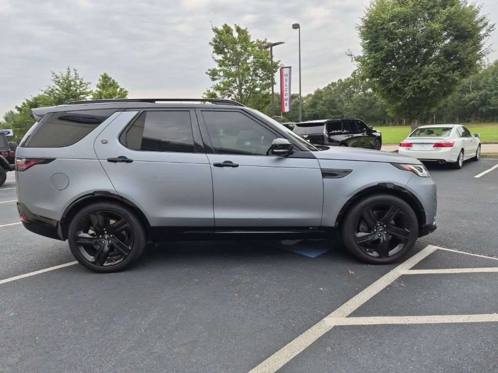 Used 2021 Land Rover Discovery S R-Dynamic AWD/4WD image 5