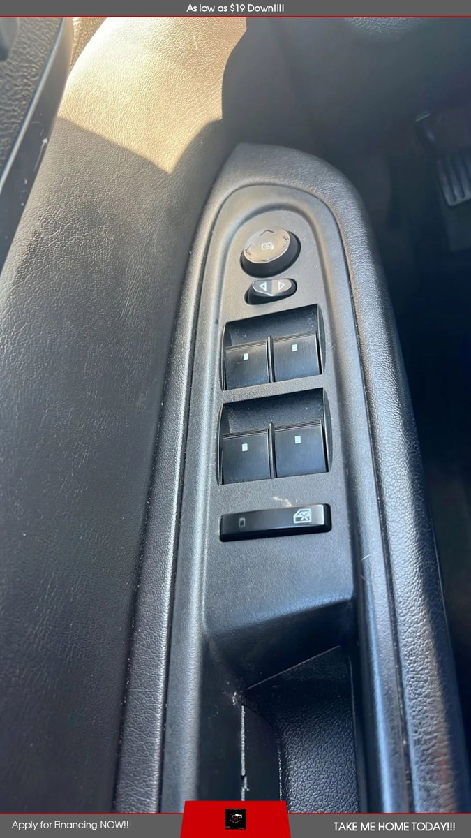 Used 2016 GMC Acadia SLE image 20