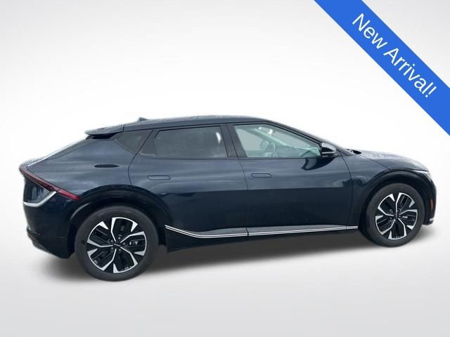 Used 2023 Kia EV6 Wind RWD image 7