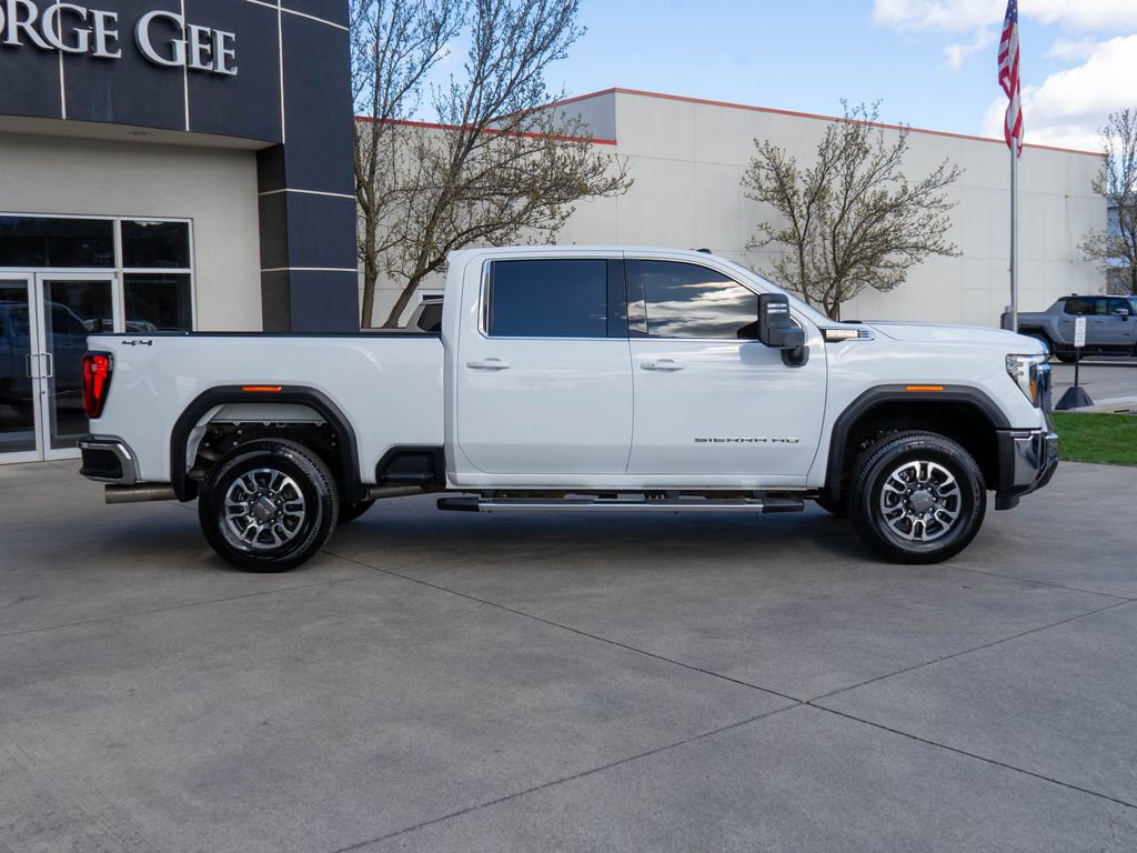 Used 2025 GMC Sierra 3500 SLE image 8