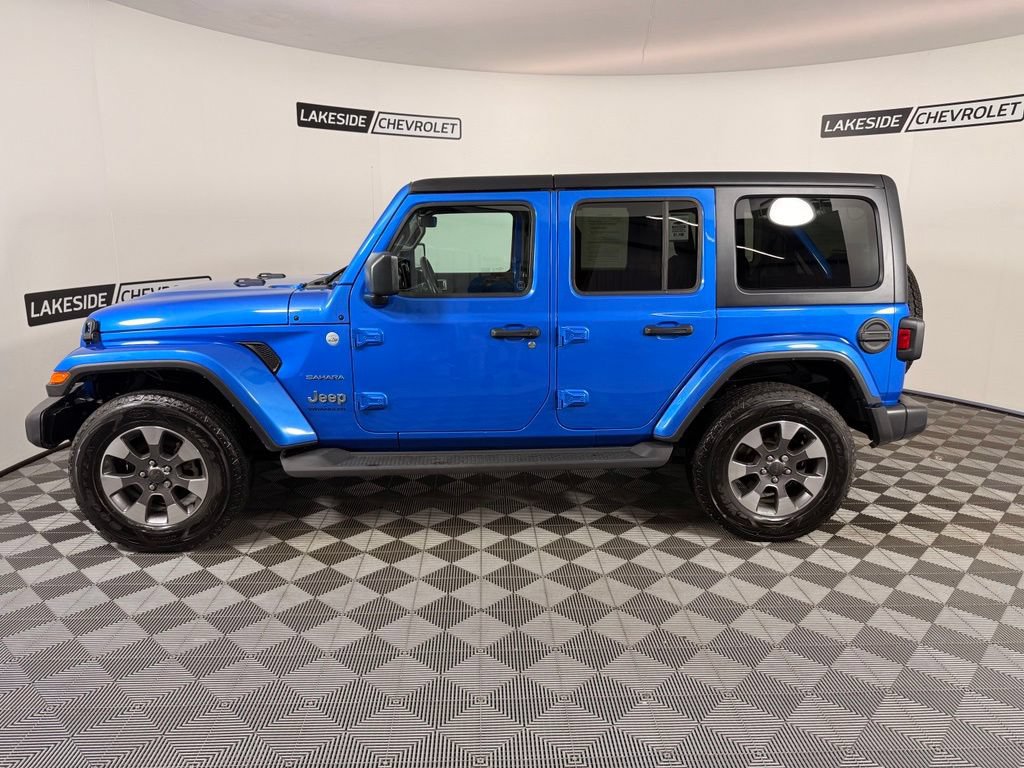 Used 2023 Jeep Wrangler Unlimited Sahara w/ Cold Weather Group AWD/4WD image 3