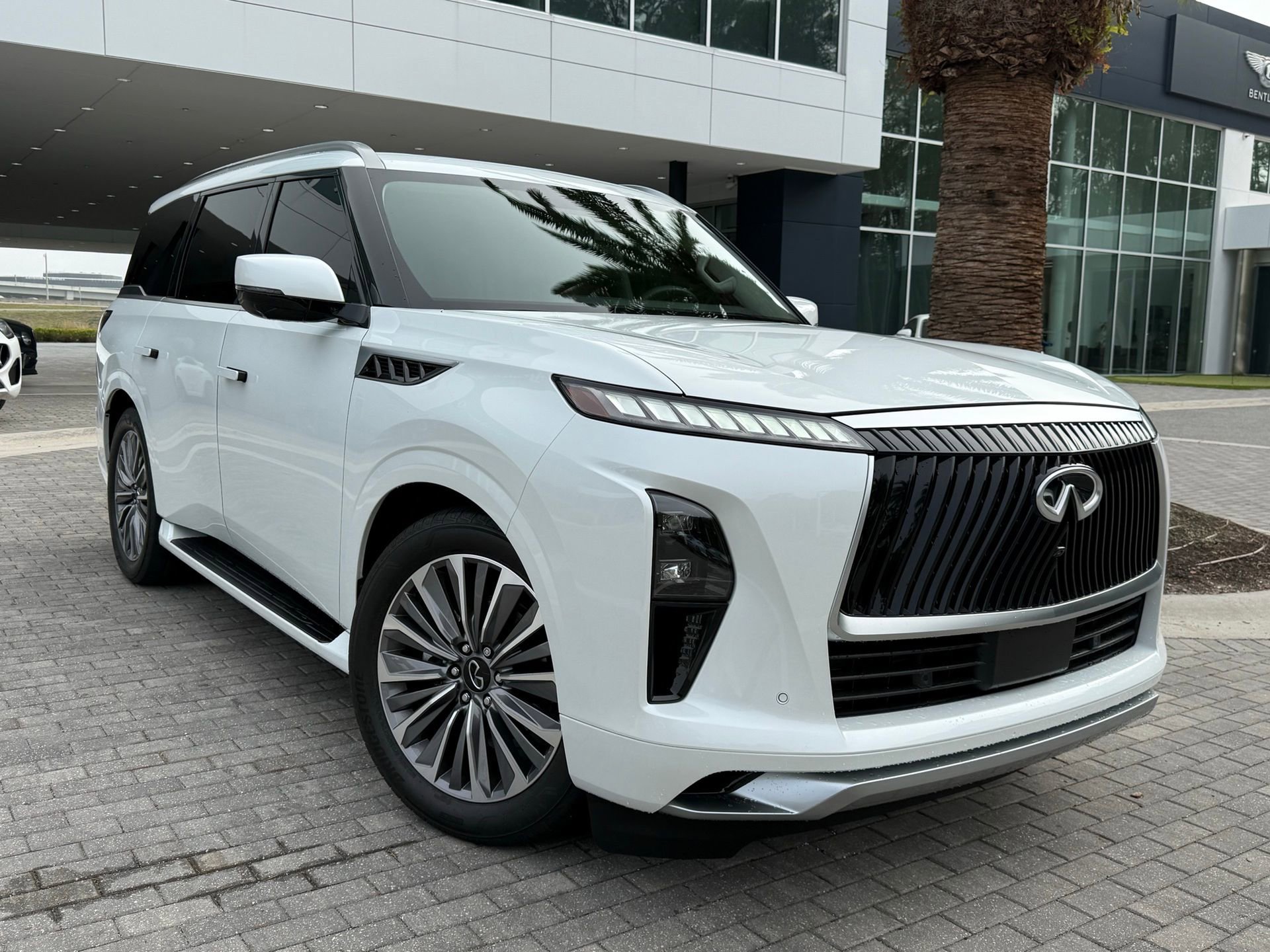 Used 2025 INFINITI QX80 Luxe