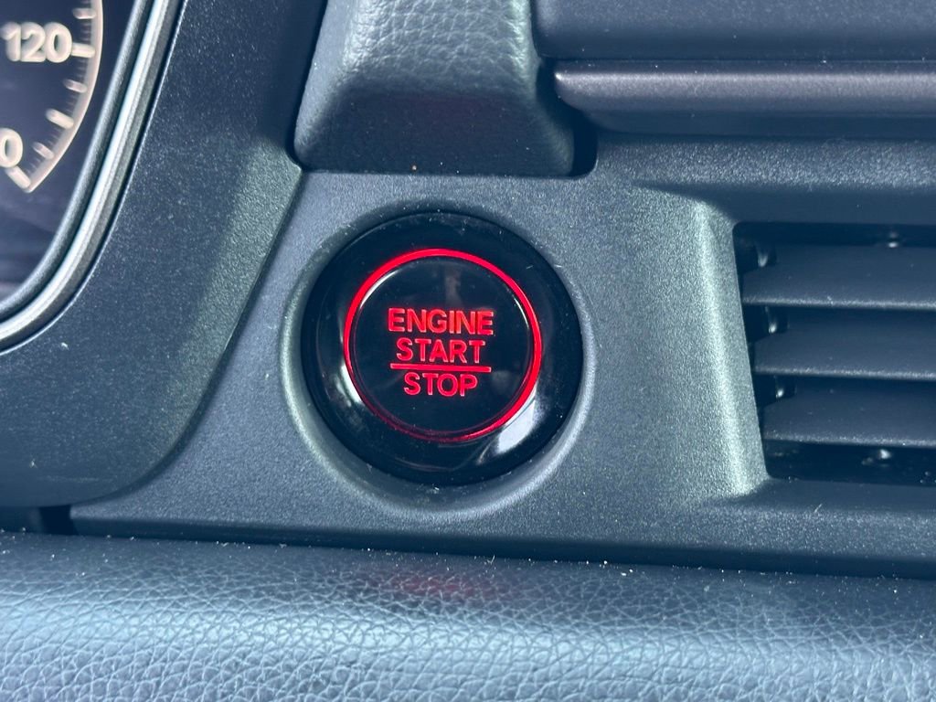 Used 2023 Honda Pilot TrailSport image 34