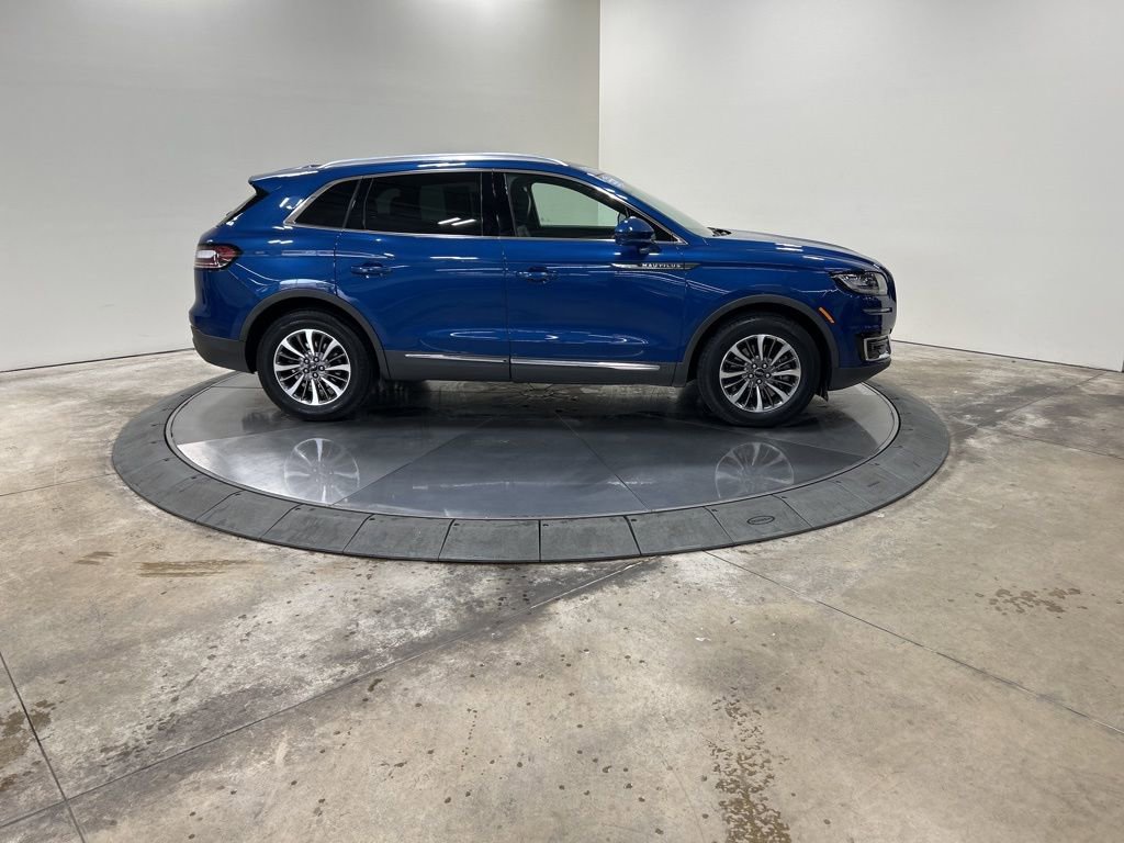 Used 2020 Lincoln Nautilus FWD w/ Equipment Group 101A image 4