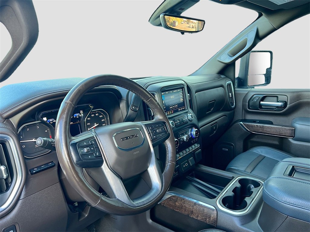 Used 2021 GMC Sierra 2500 Denali w/ Denali Ultimate Package image 9