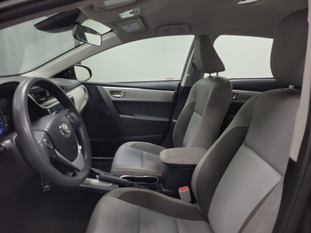 Used 2017 Toyota Corolla LE image 13