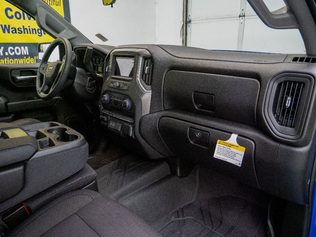 New 2025 Chevrolet Silverado 1500 Custom w/ LPO, Dark Essentials Package image 15