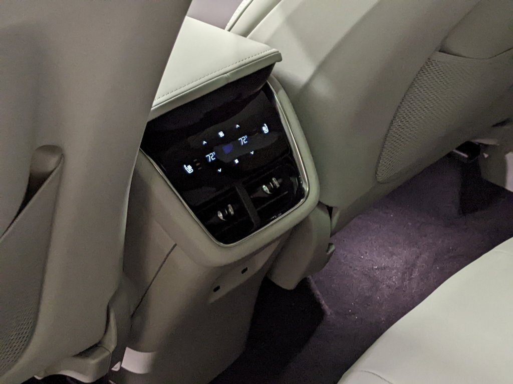 New 2025 Volvo EX90 Ultra image 24
