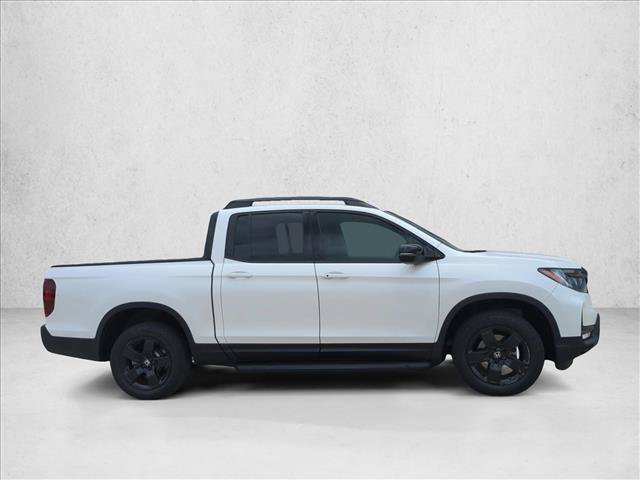 Used 2025 Honda Ridgeline Black Edition image 4