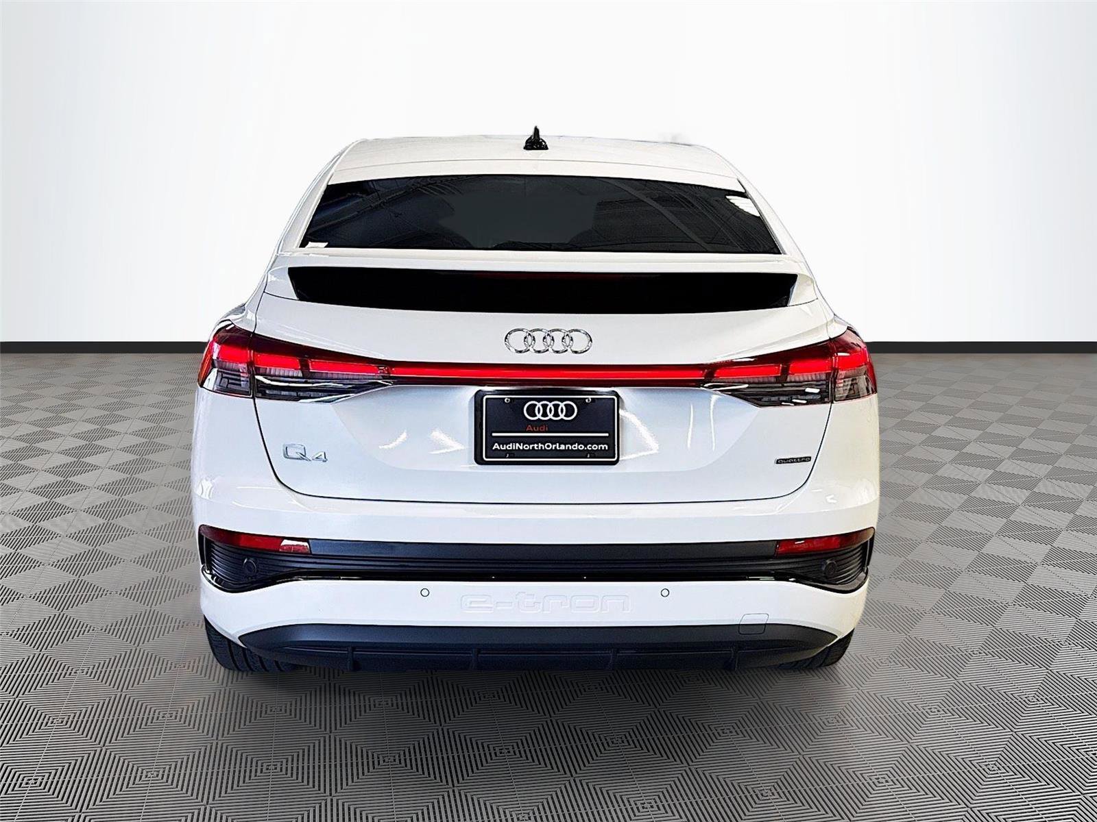 Certified 2025 Audi Q4 e-tron Premium w/ Convenience Package AWD/4WD image 6