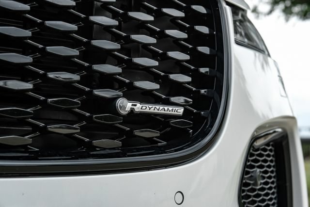 Used 2025 Jaguar F-PACE R-Dynamic S AWD/4WD image 59