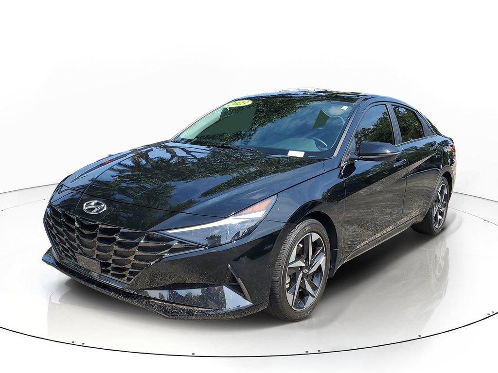 Used 2023 Hyundai Elantra Limited FWD image 3