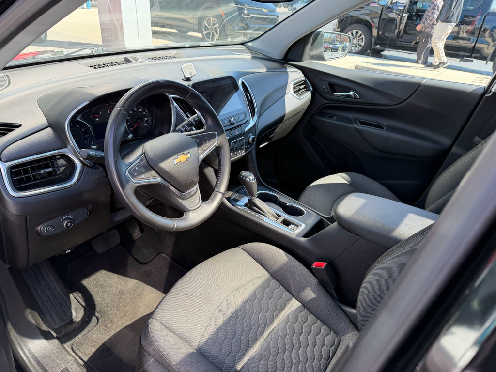 Certified 2019 Chevrolet Equinox LT w/ Sun & Navigation Package image 2