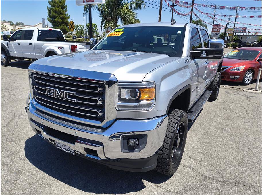 Used 2015 GMC Sierra 2500 SLT w/ Duramax Plus Package AWD/4WD image 18