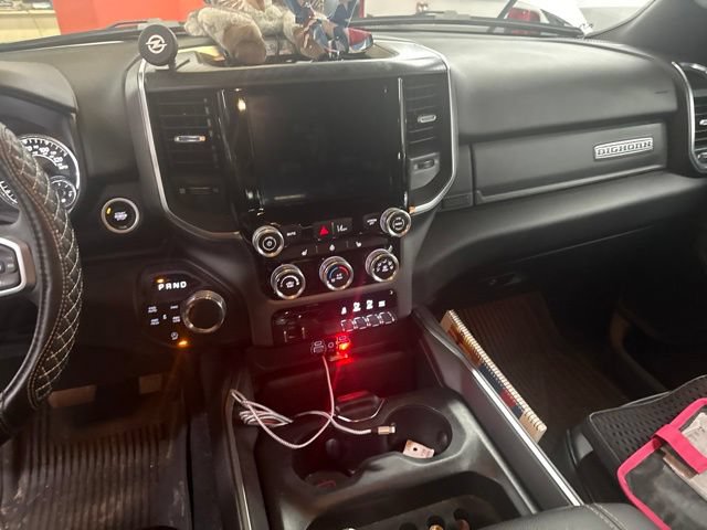 Used 2025 RAM 1500 Big Horn AWD/4WD image 4
