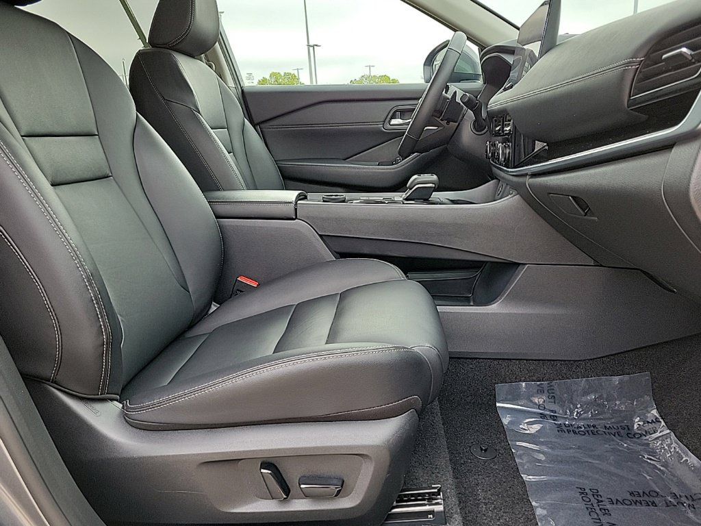 Certified 2024 Nissan Rogue SL AWD/4WD image 17