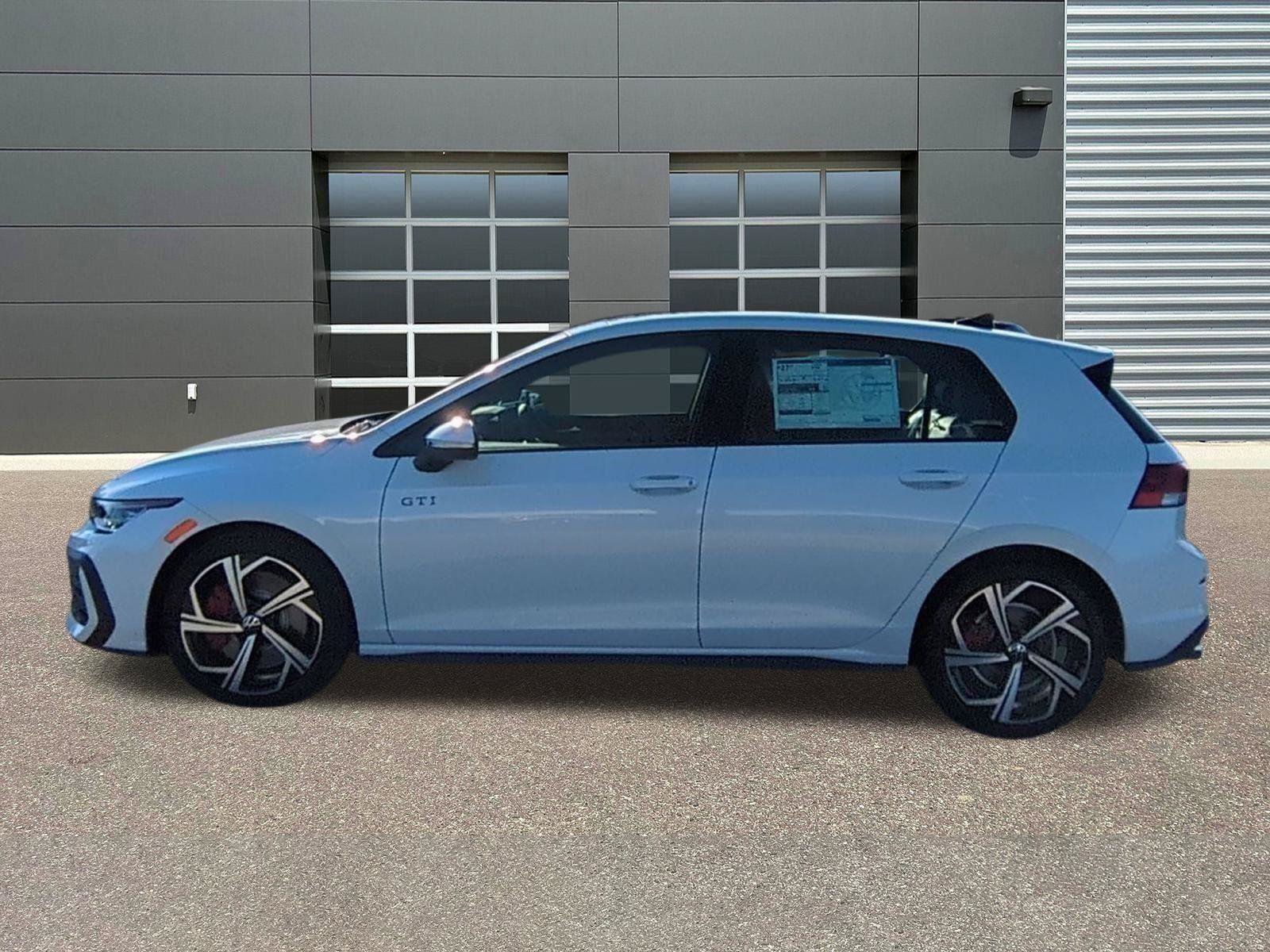 New 2026 Volkswagen Golf SE FWD image 4