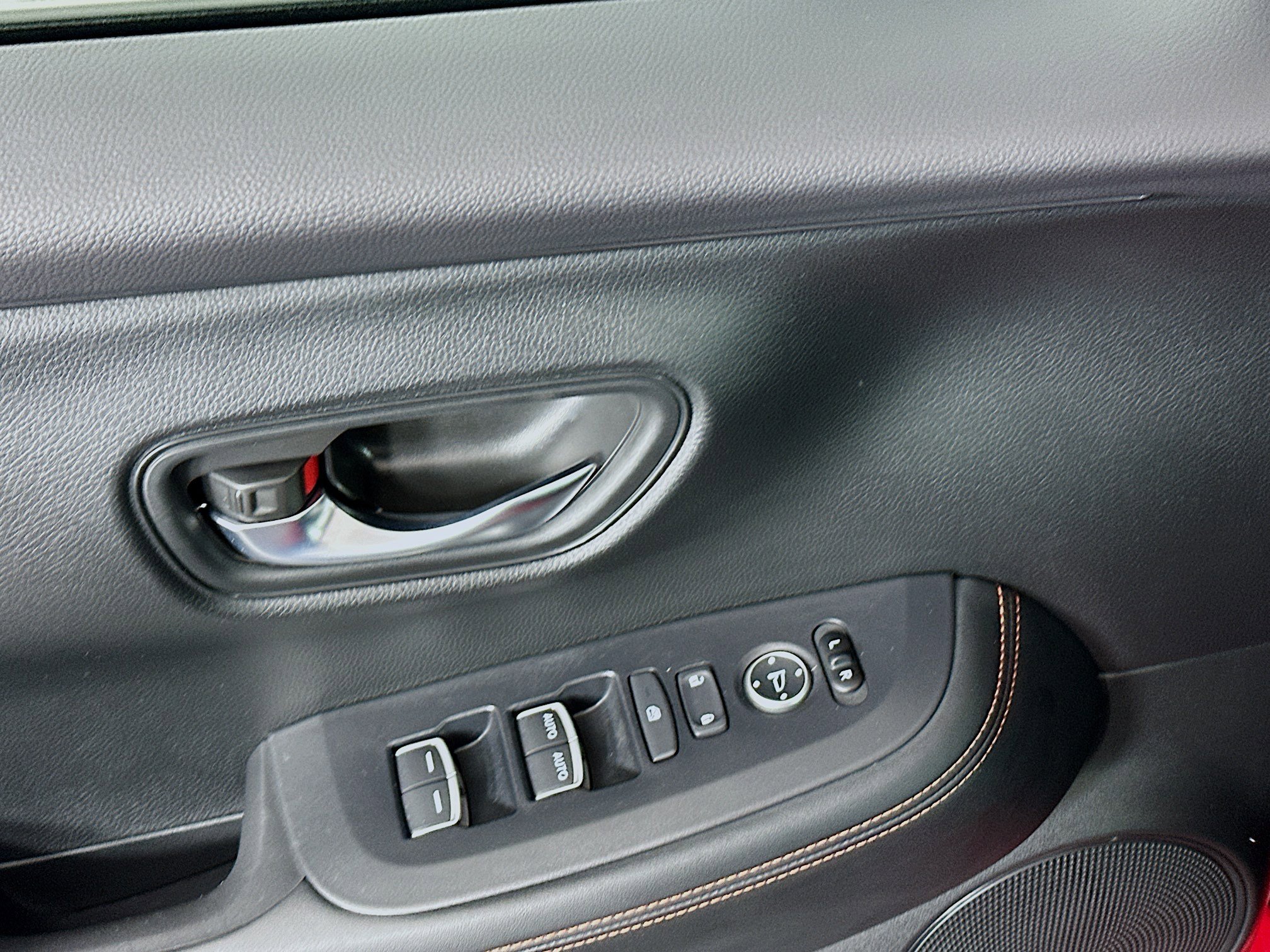 Used 2024 Honda HR-V Sport image 15