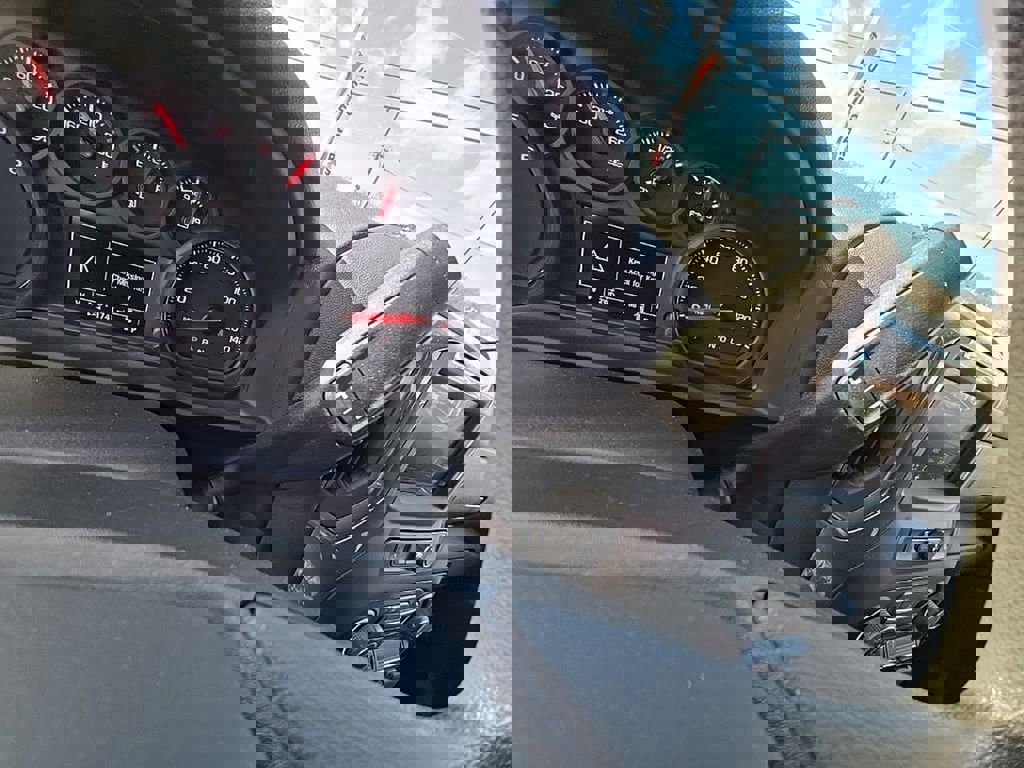 Used 2024 Chevrolet Silverado 1500 Custom image 20