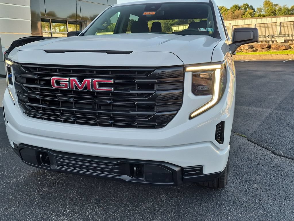 New 2026 GMC Sierra 1500 Pro w/ Graphite Edition AWD/4WD image 2