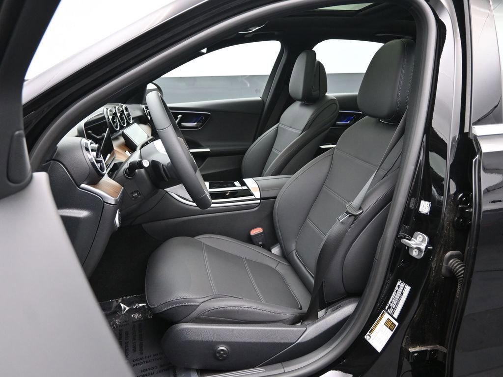 New 2025 Mercedes-Benz C 300 4MATIC Sedan image 20