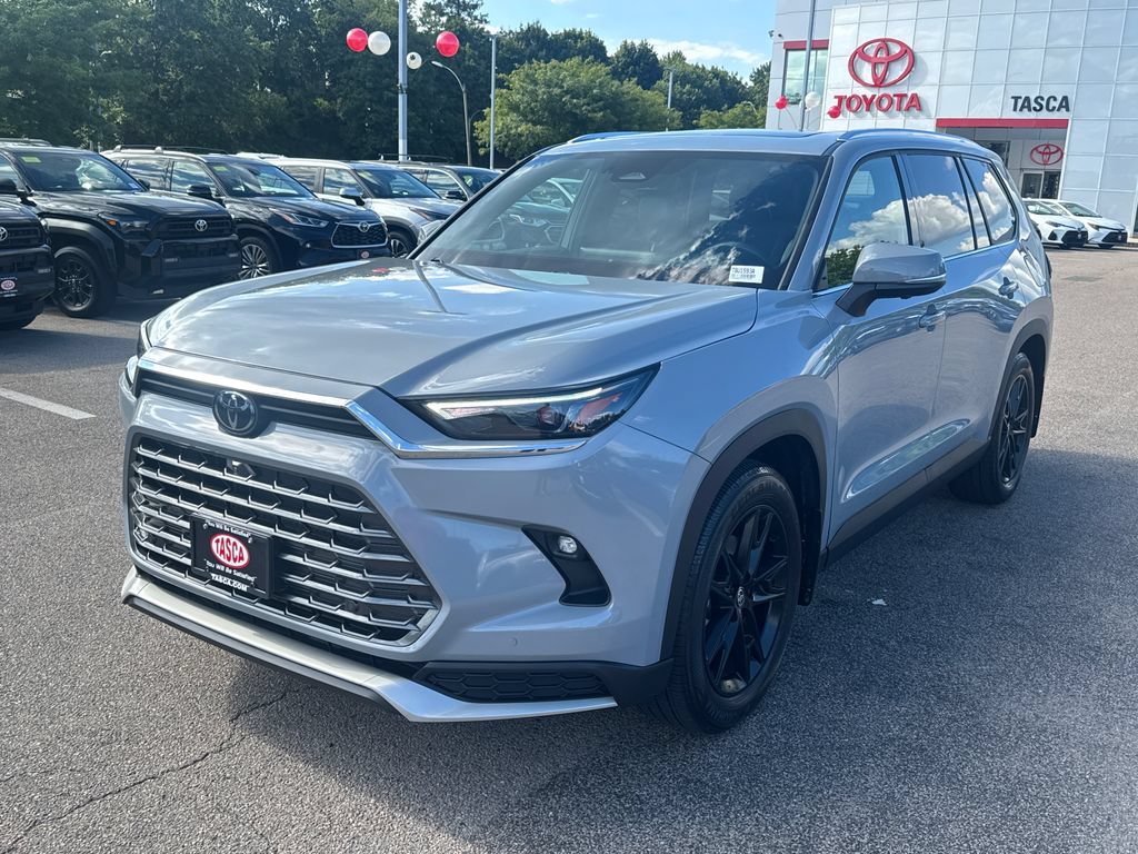 Used 2025 Toyota Grand Highlander AWD Hybrid image 3