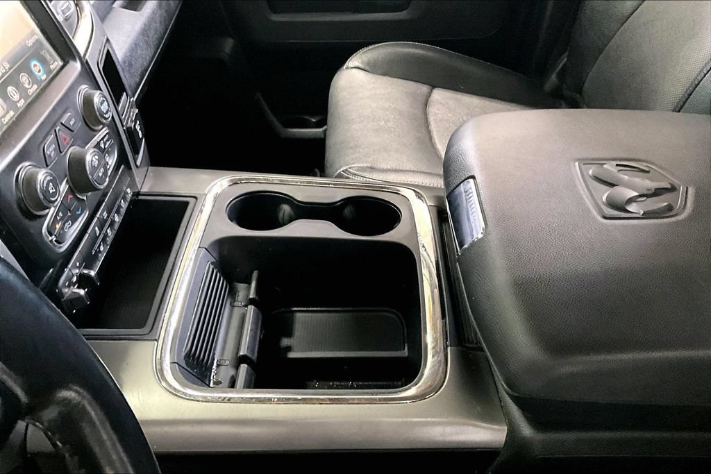 Used 2017 RAM 1500 Sport w/ Black Ram 1500 Sport Group AWD/4WD image 18