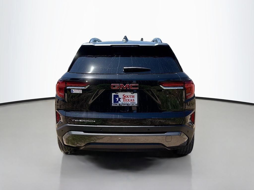 Used 2026 GMC Terrain Elevation w/ Elevation Premium Package FWD image 6