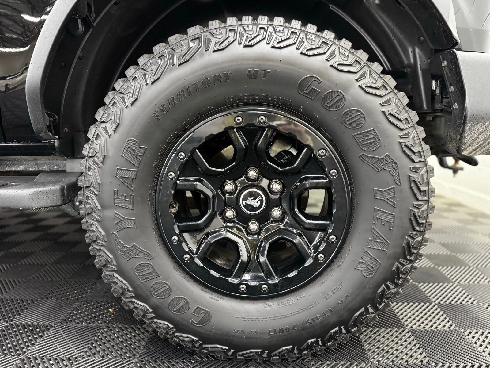 Used 2024 Ford Bronco Wildtrak image 9