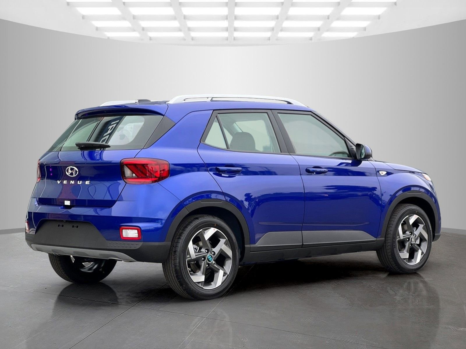 New 2025 Hyundai Venue SEL image 4