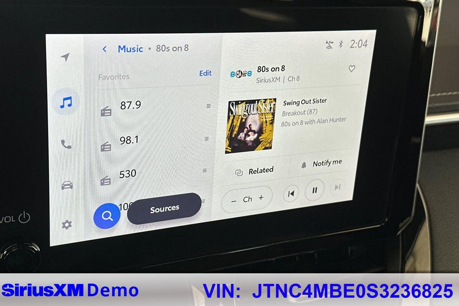 Used 2025 Toyota Corolla XSE FWD image 28