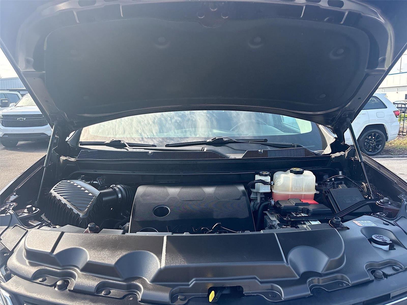 Used 2020 Chevrolet Traverse LT image 32