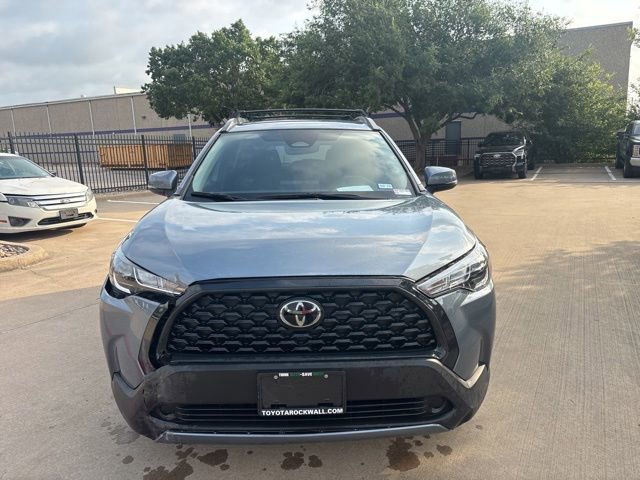 Used 2024 Toyota Corolla Cross LE FWD image 2