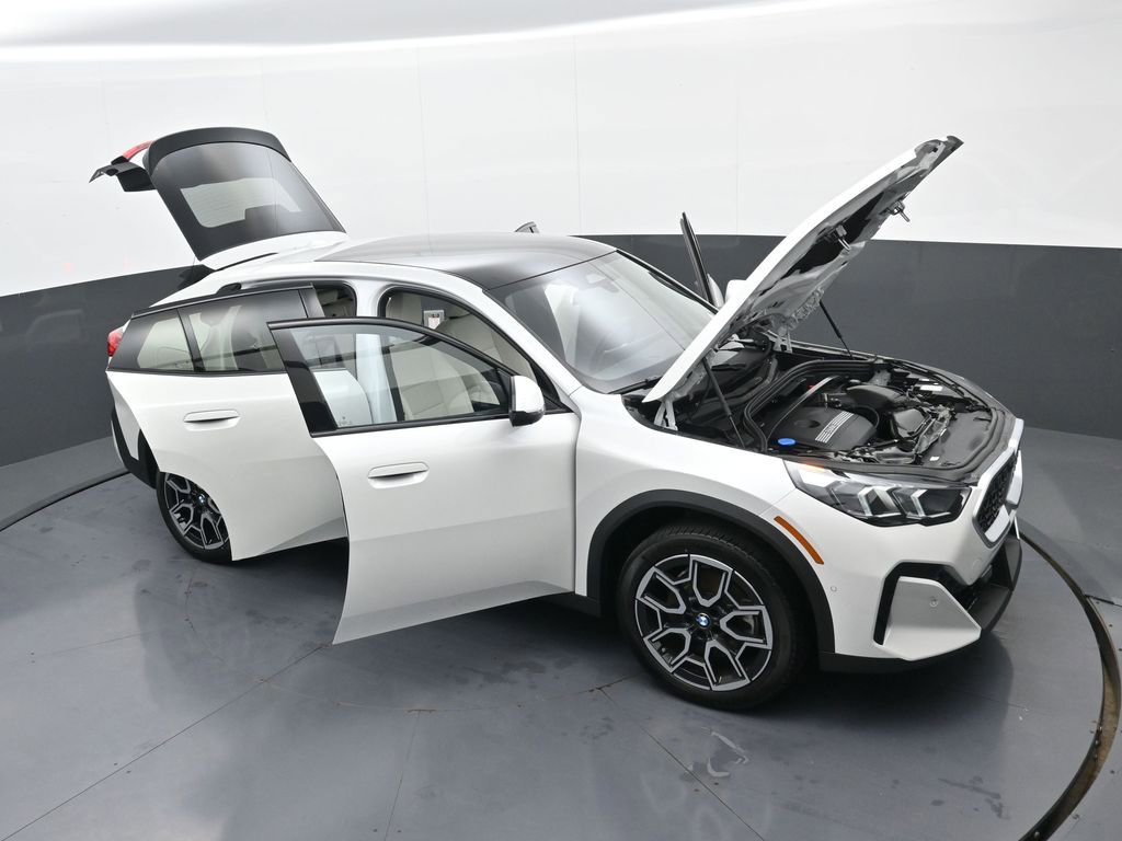 New 2026 BMW X2 xDrive28i w/ Technology Package AWD/4WD image 38