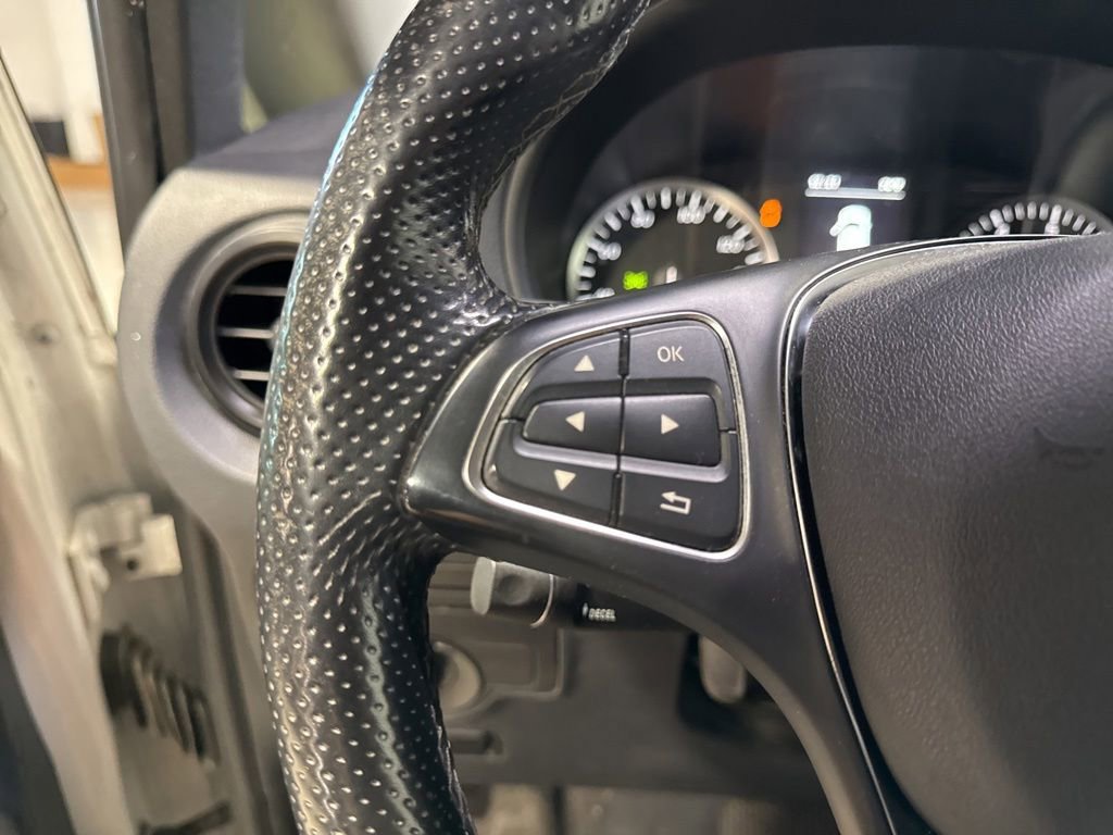 Used 2019 Mercedes-Benz Metris image 16