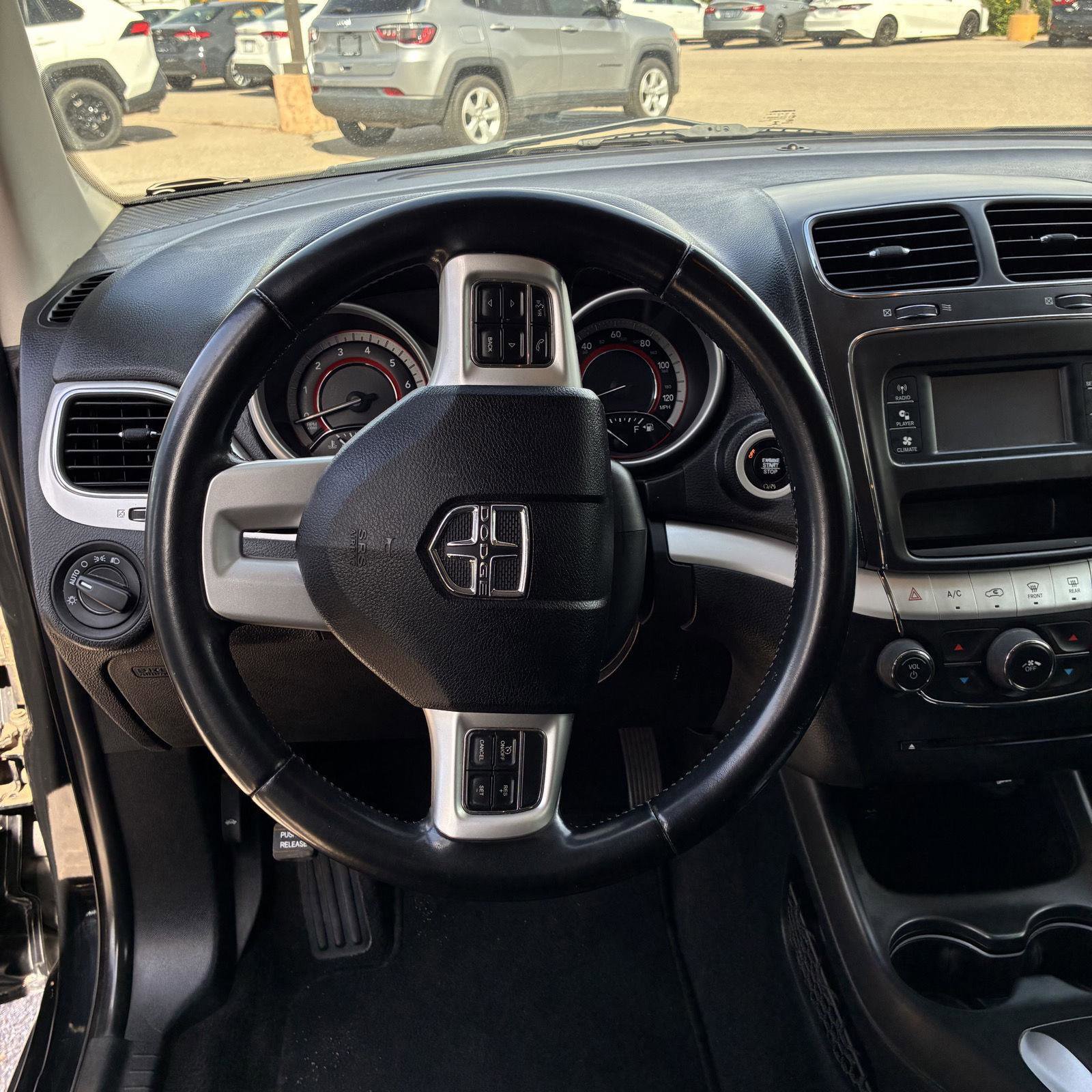Used 2020 Dodge Journey SE w/ SE Popular Equipment Group image 9