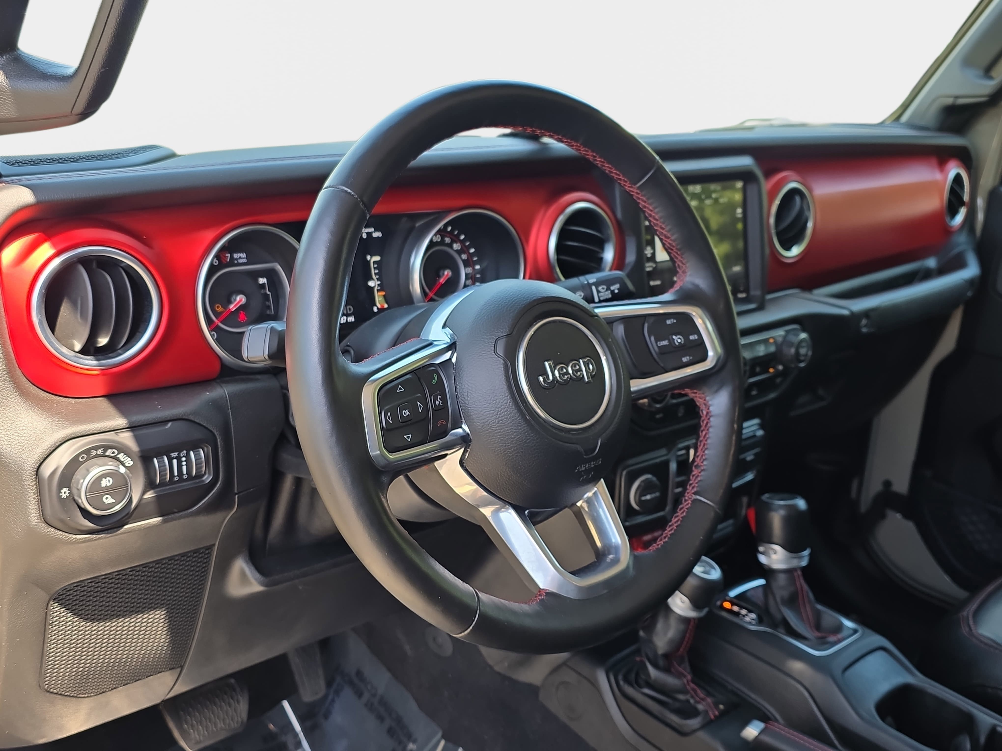 Used 2020 Jeep Gladiator Rubicon AWD/4WD image 31