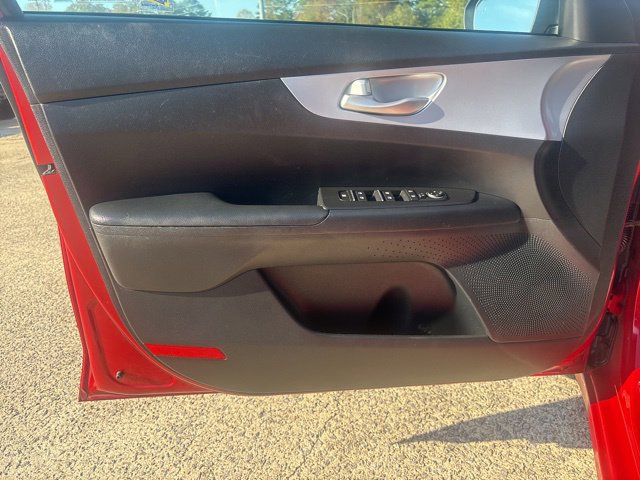 Used 2024 Kia Forte LXS w/ LXS Technology Package image 15