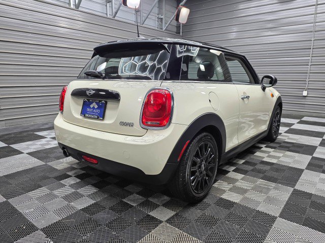 Used 2017 MINI Cooper 2-Door Hardtop FWD image 5