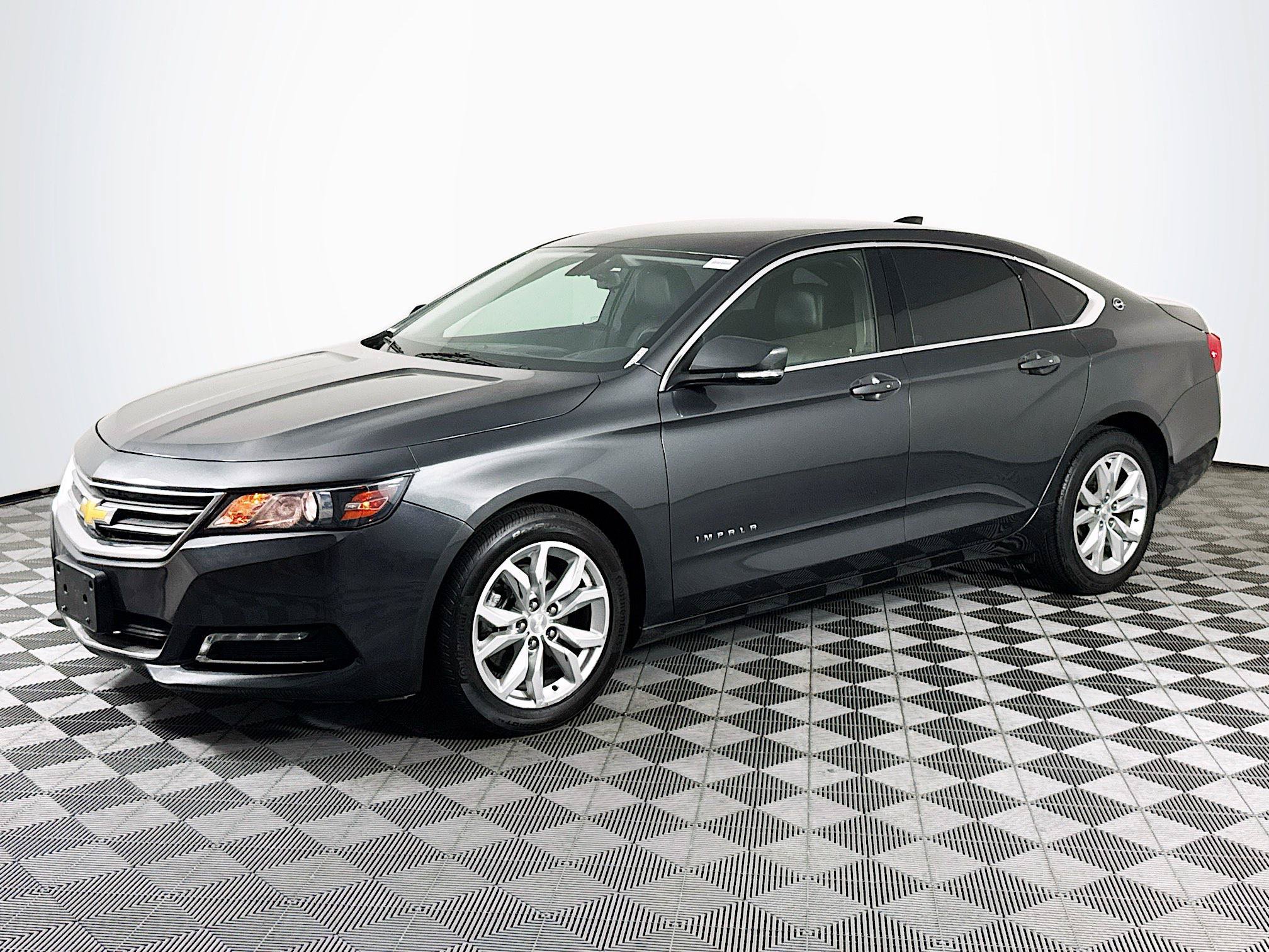 Used 2018 Chevrolet Impala LT FWD image 4
