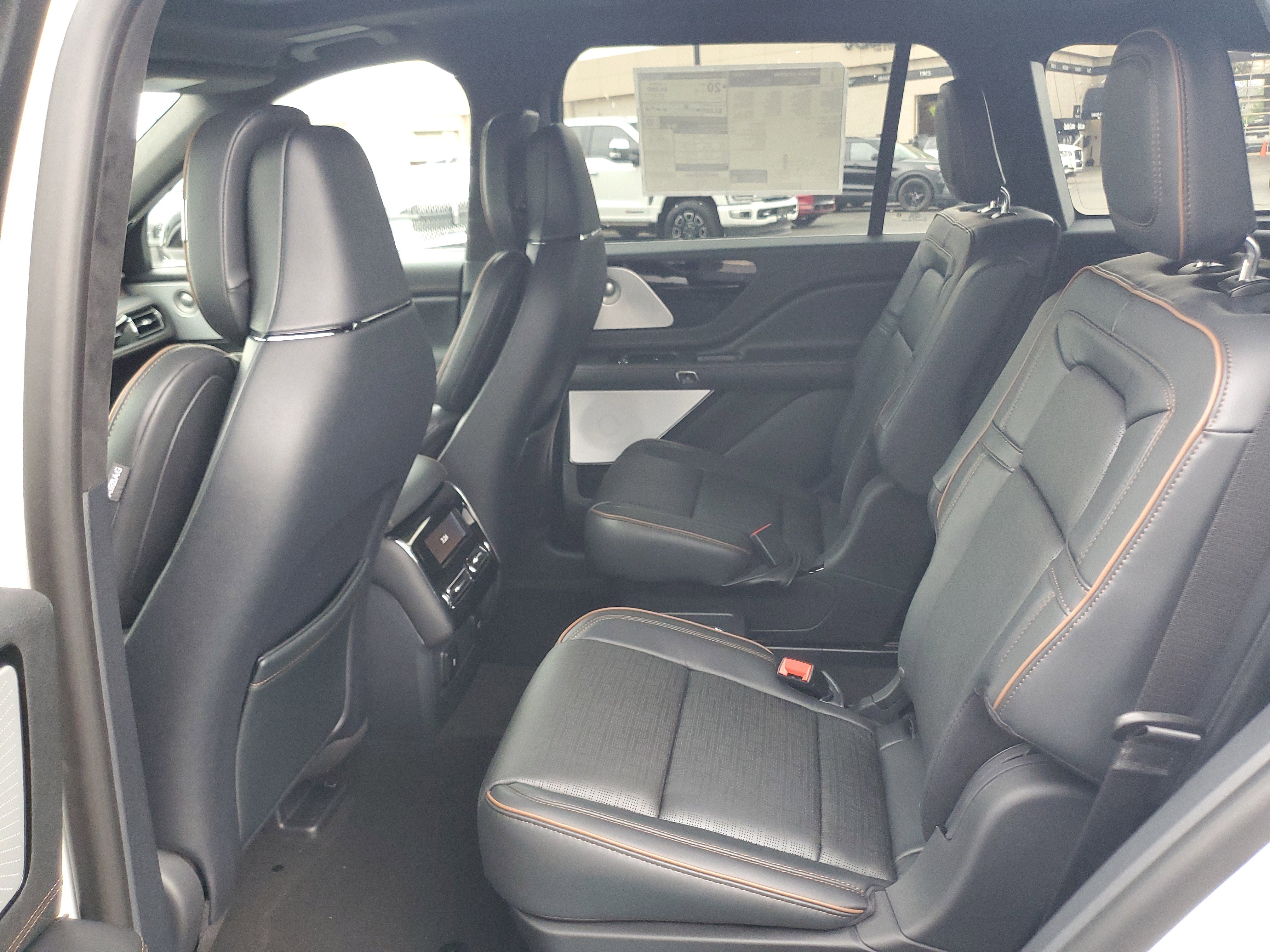 New 2026 Lincoln Aviator Black Label AWD/4WD image 23