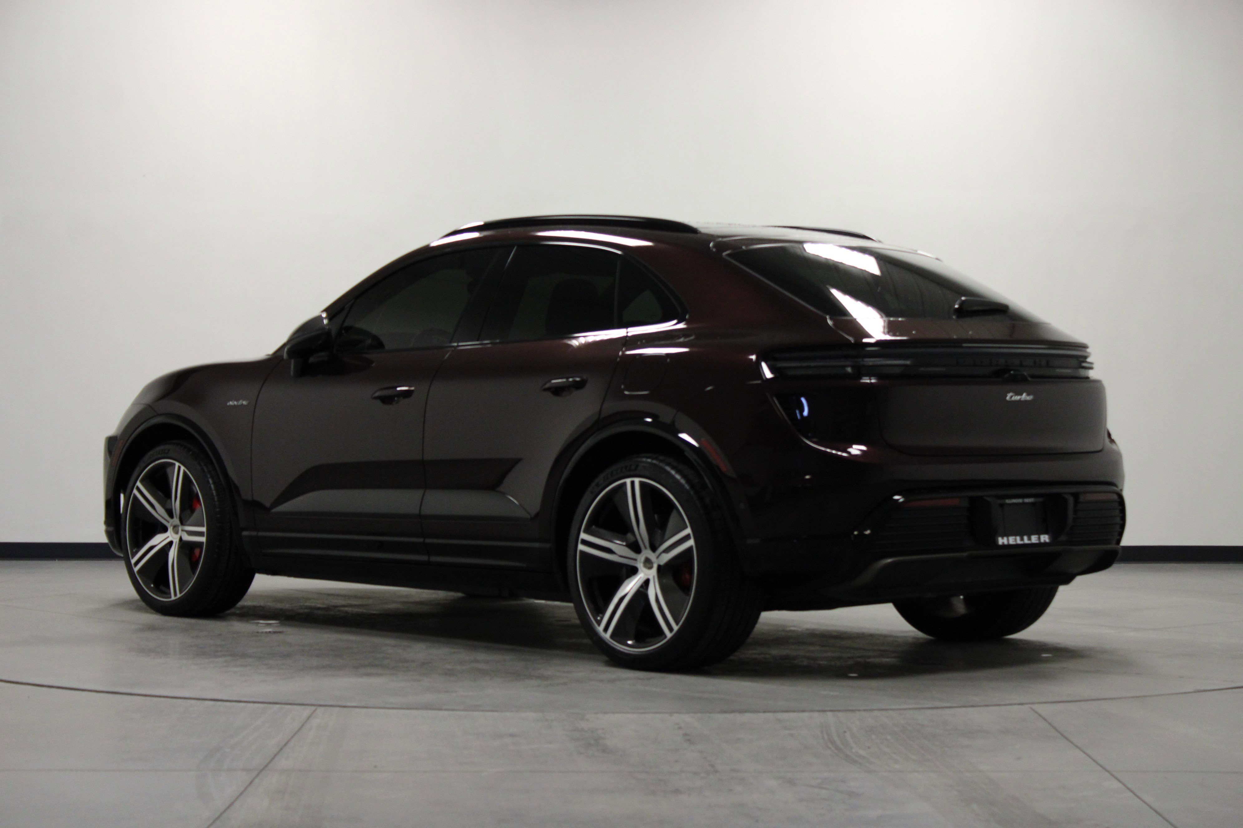 Used 2024 Porsche Macan Turbo Electric image 6