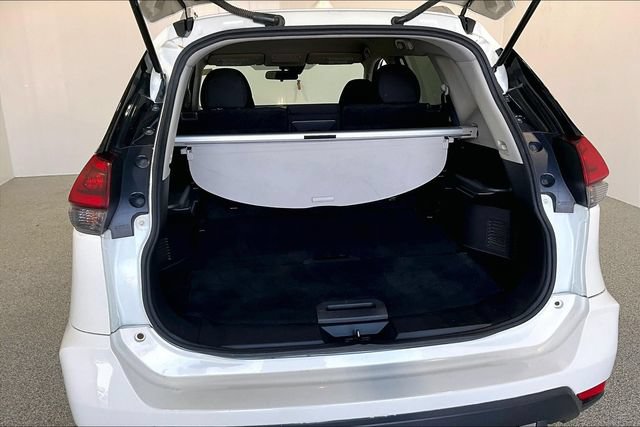 Used 2019 Nissan Rogue S FWD image 44