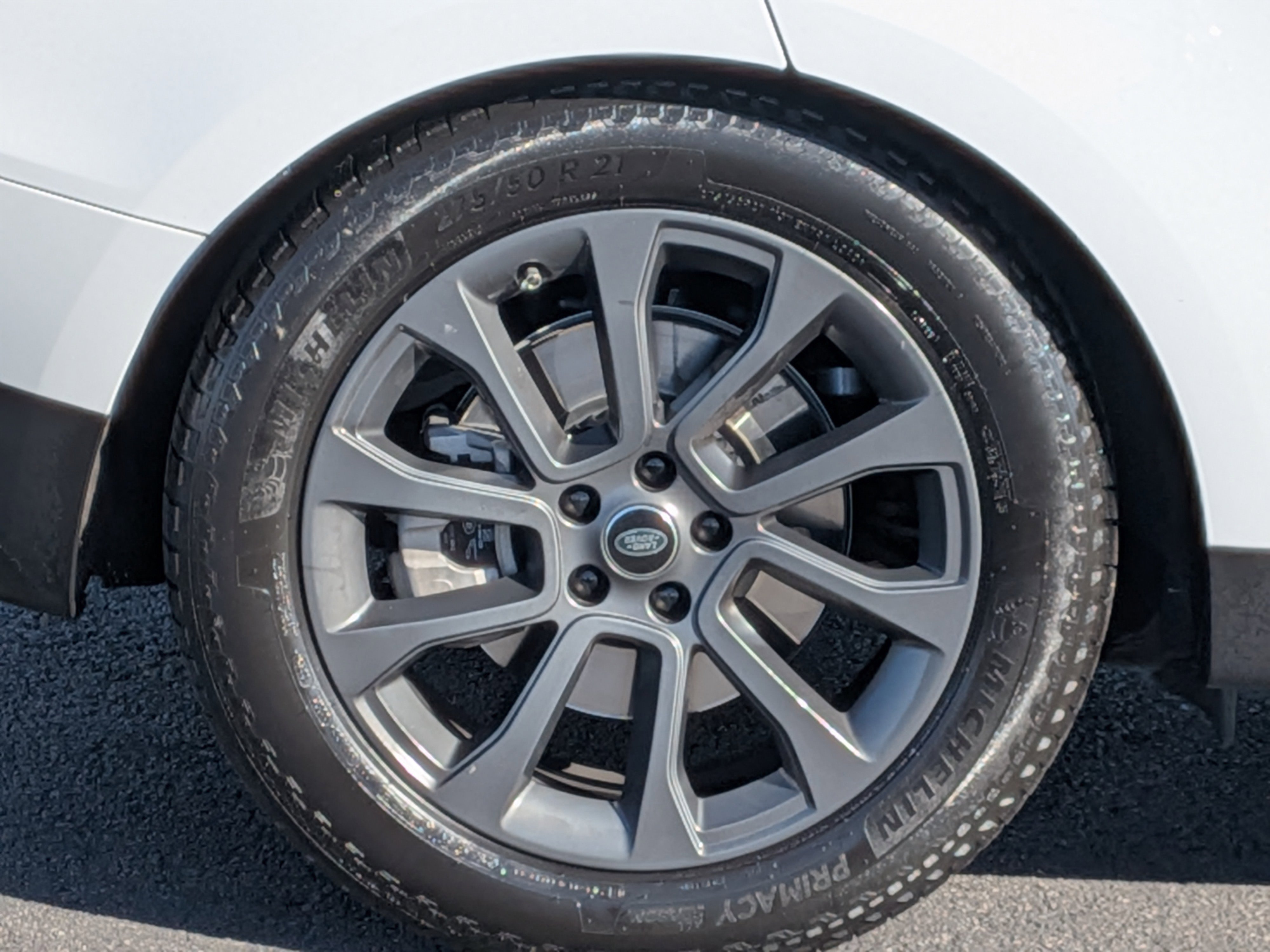 Used 2024 Land Rover Range Rover Sport SE image 12