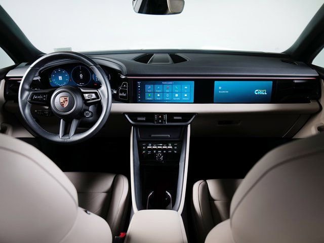 Certified 2025 Porsche Macan 4 Electric image 12