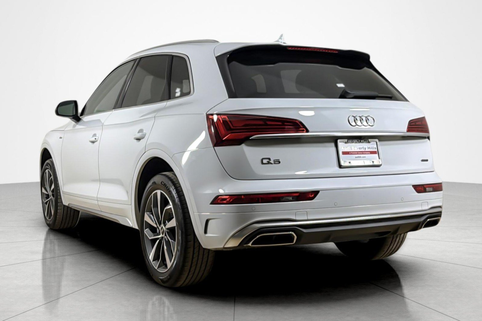 Used 2024 Audi Q5 2.0T Premium AWD/4WD image 3