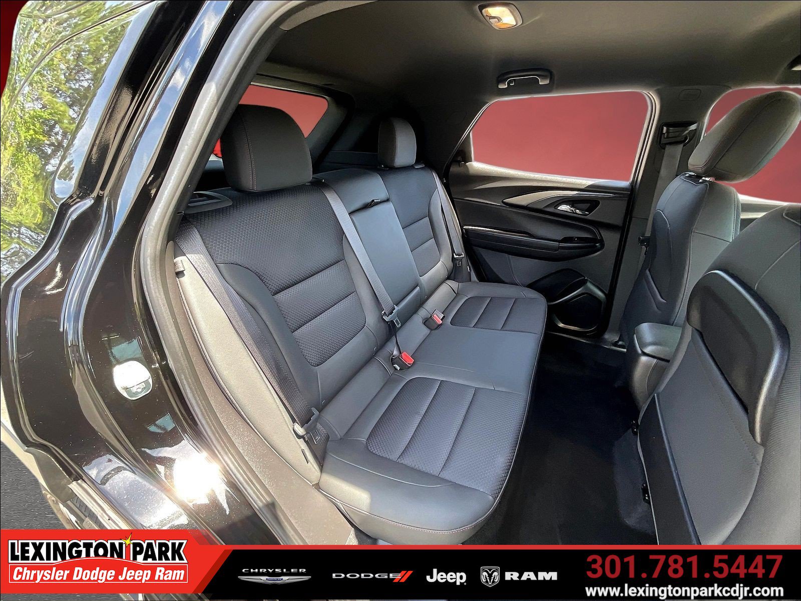 Used 2022 Chevrolet TrailBlazer RS FWD image 24