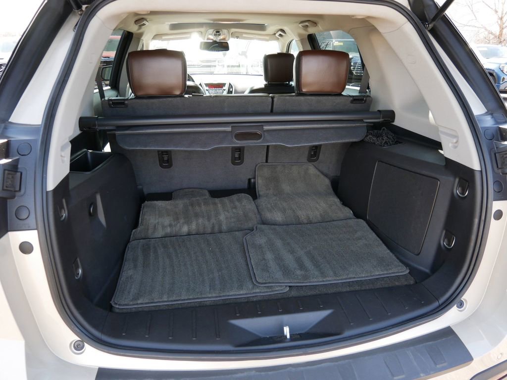 Used 2010 GMC Terrain SLT w/ Cargo Package image 10